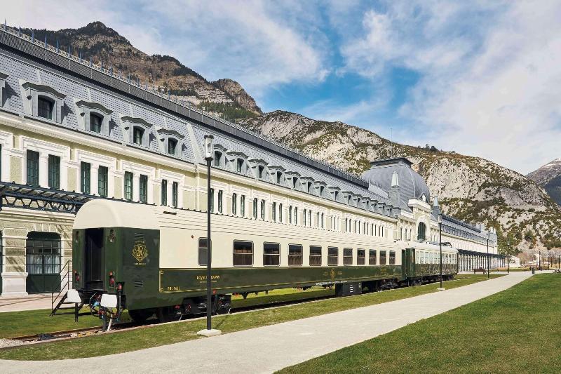 Canfranc Estacion Royal Hideaway Hotel Экстерьер фото